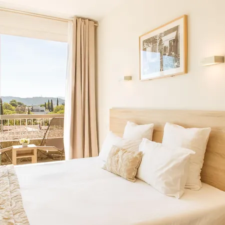 Le Concorde Hotel